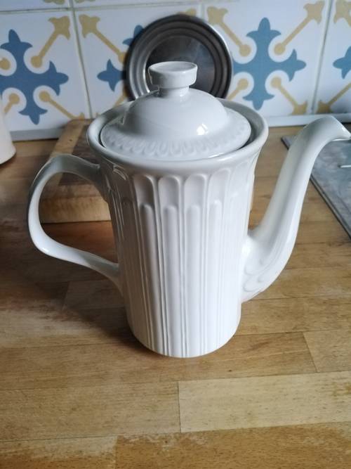 Cafetière ancienne