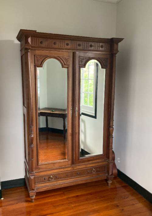 Donne armoire style Henri II