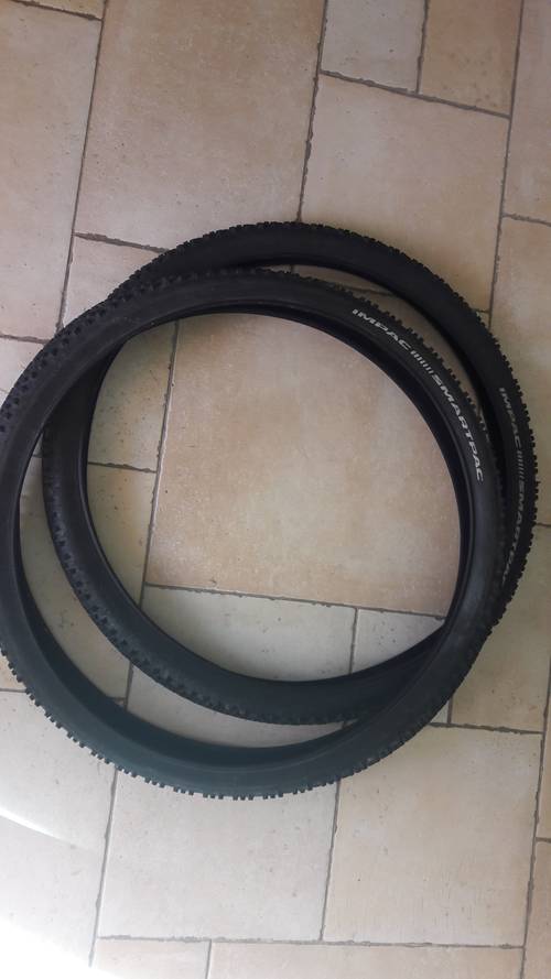 Pneus vélo VTT