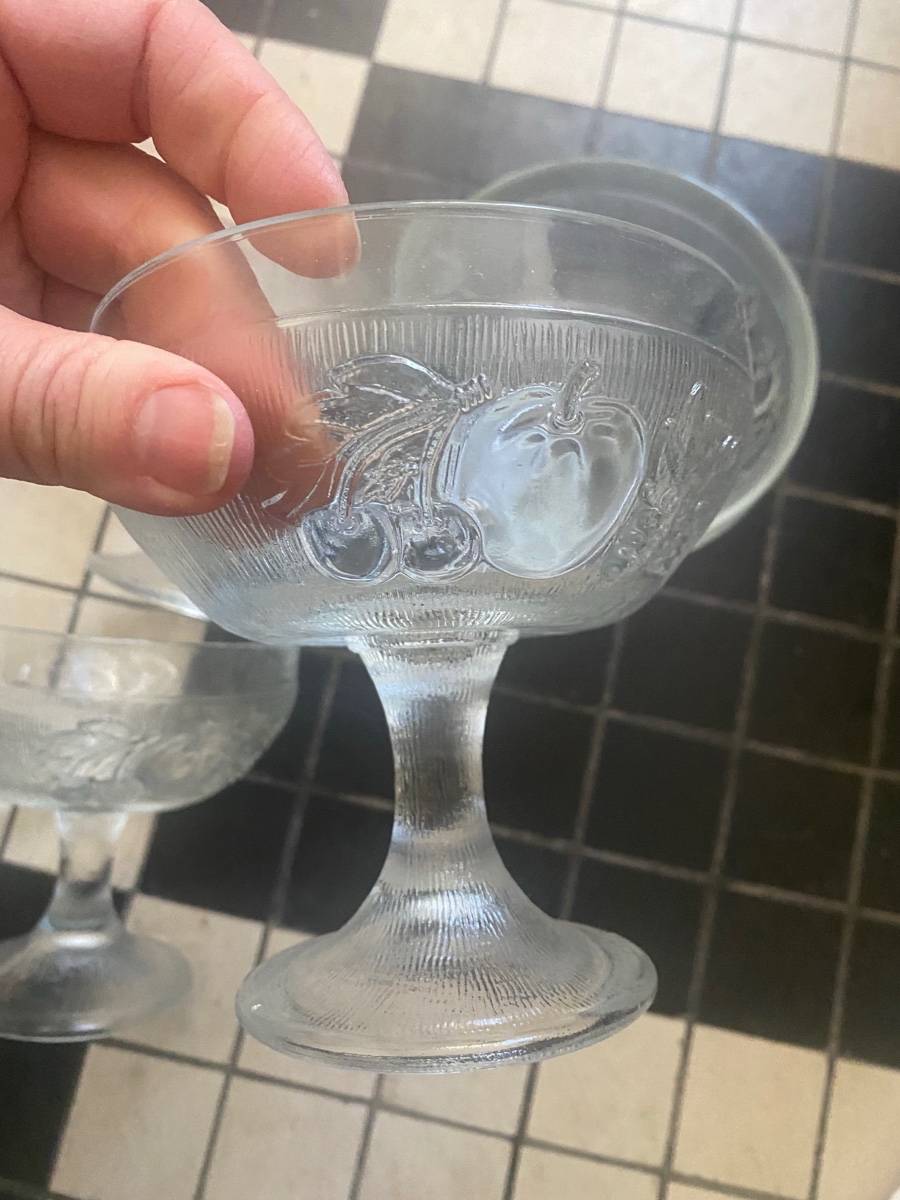 Lot de 4 coupes à glace vintage