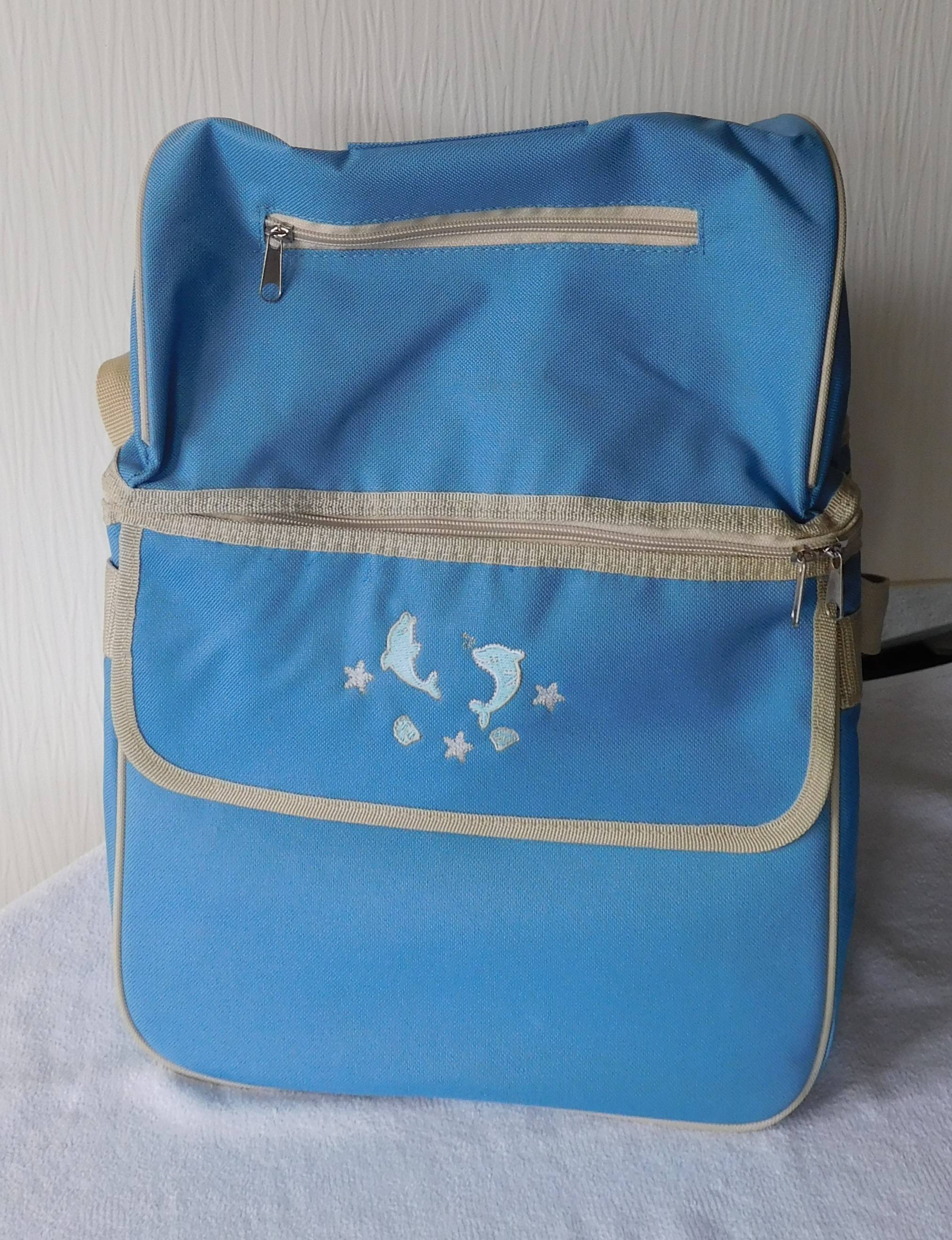 Grand sac à dos bleu ciel "Dauphins"