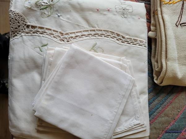 Vends linge de table brodé main