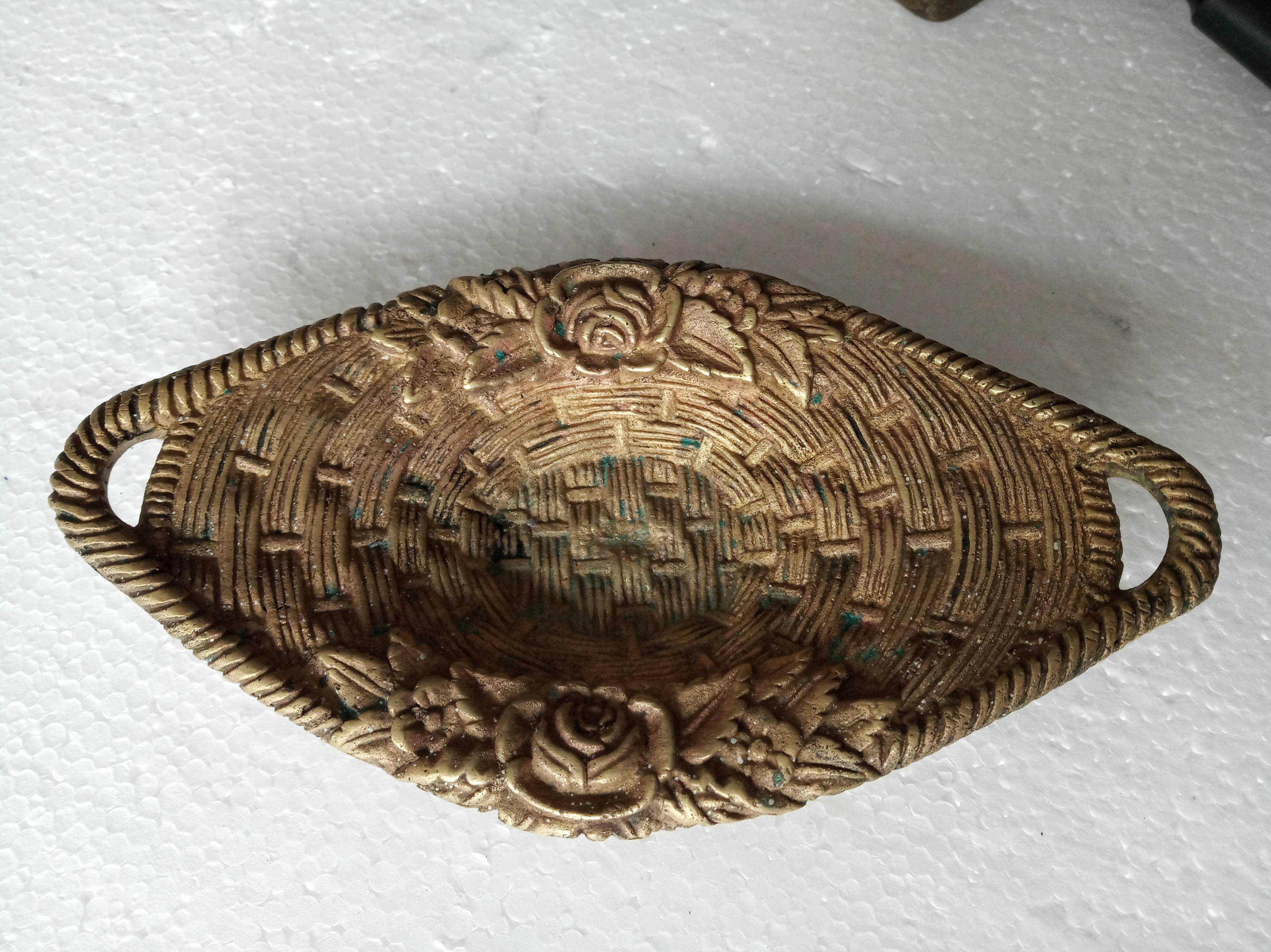Coupe vide-poche en bronze doré Art Déco