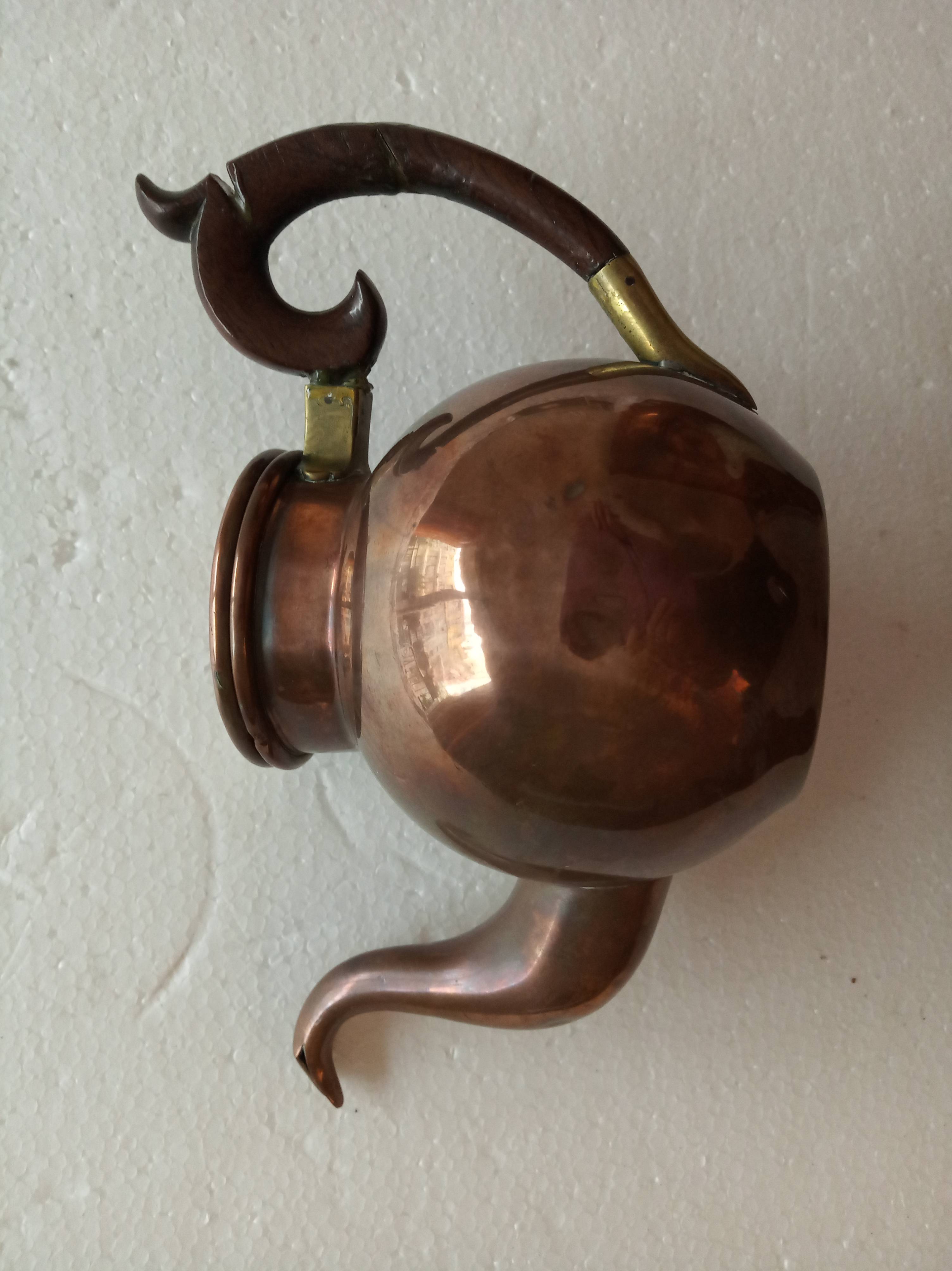 Petite théière /cafetière en cuivre