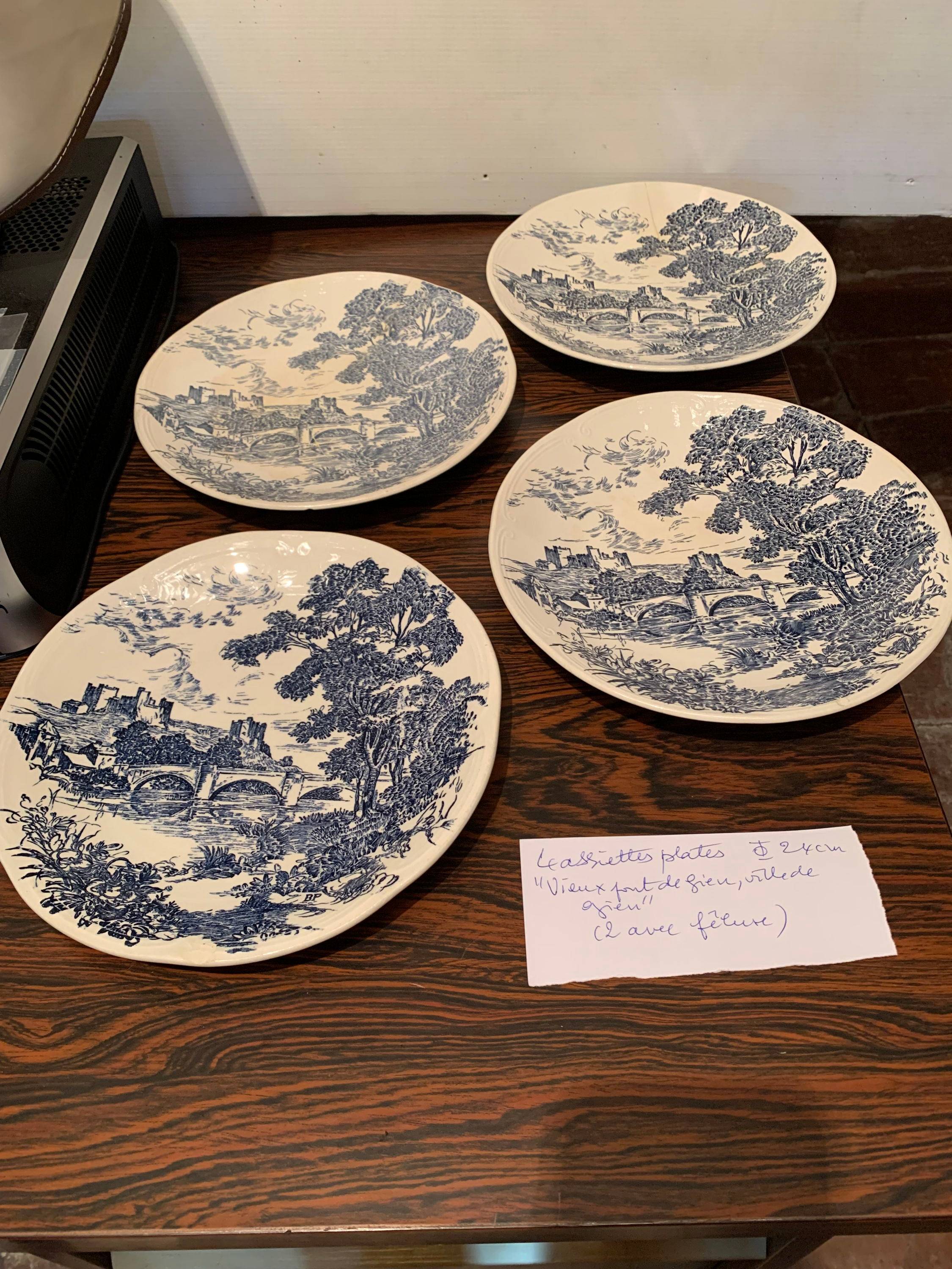 Vends vaisselle en faïence bleue Gien