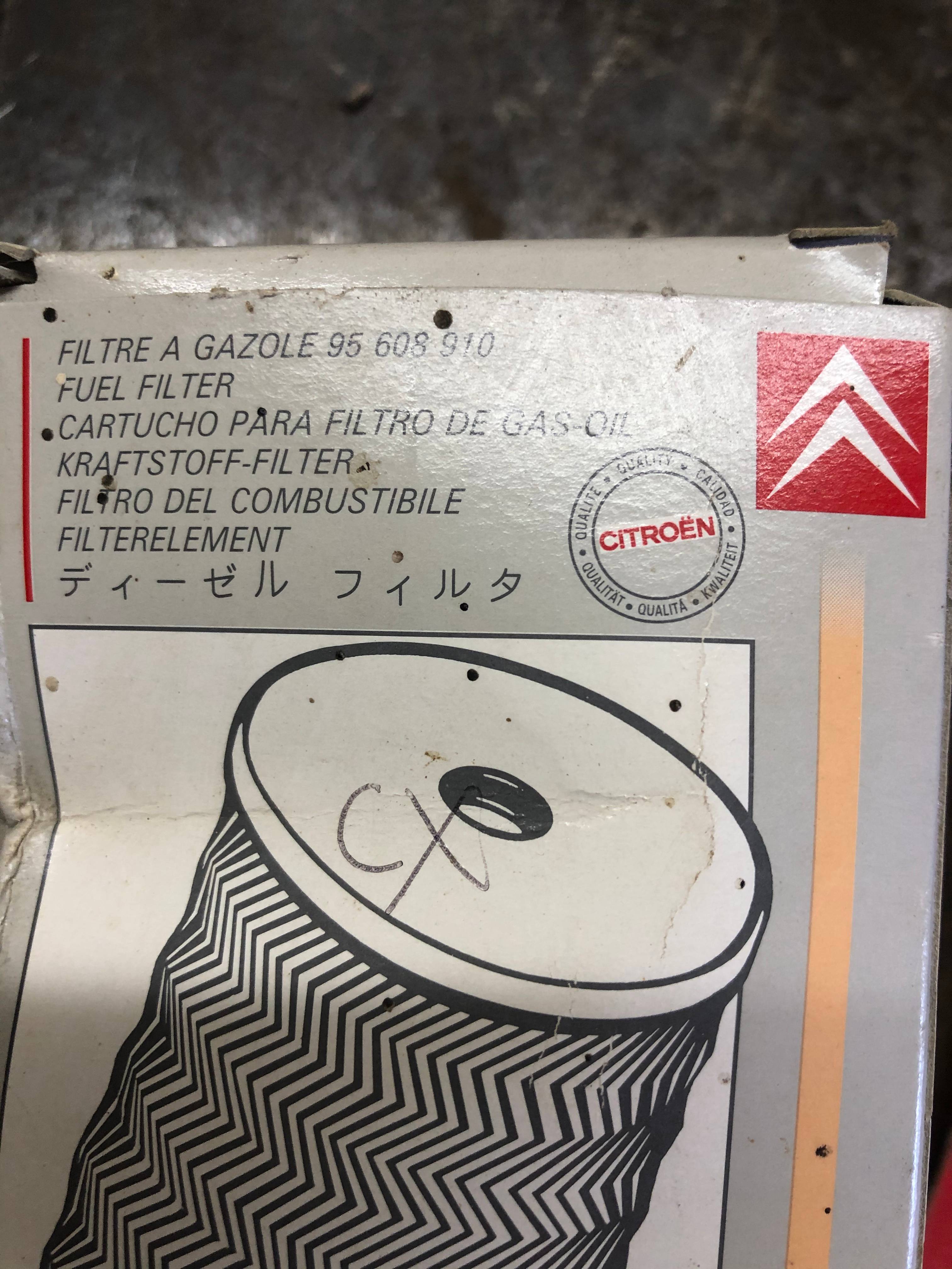 Donne filtre à gazole Citroën peugeot