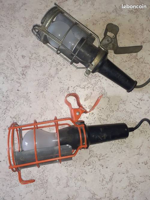 2 lampes baladeuses