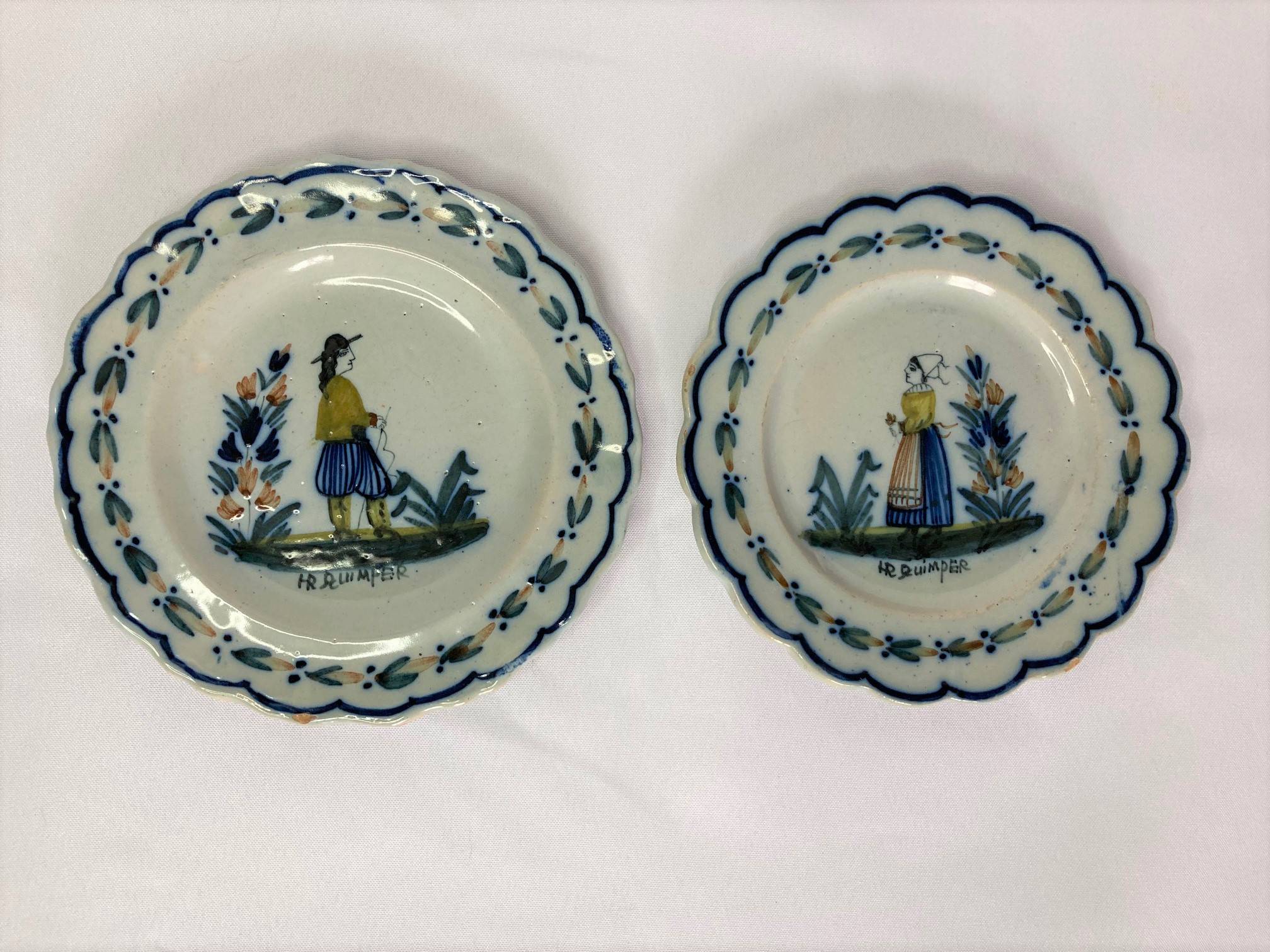 Ancienne paire assiettes bretons Henriot Quimper début XIXème