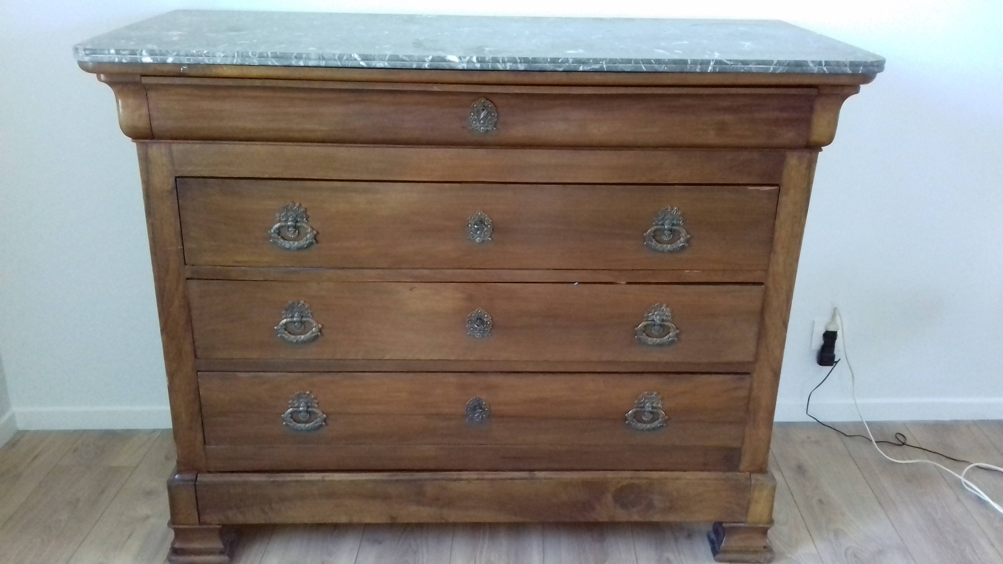 Commode de style avec marbre 5 tiroirs