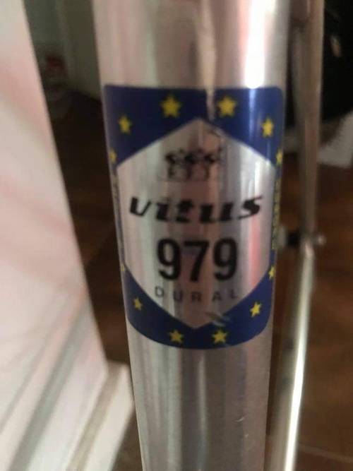Vends vélo Vitus 979