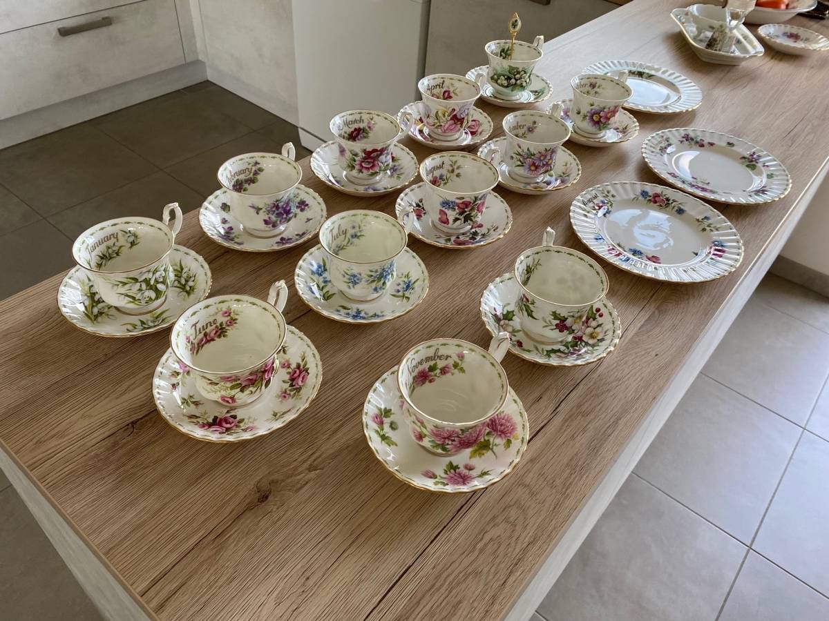 Service à thé des mois de l’année Royal Albert