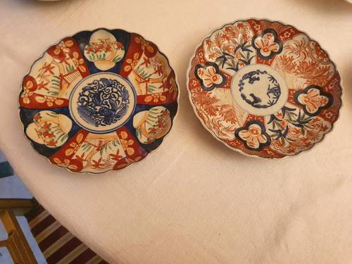 2 assiettes Imari XIXème décor polychrome