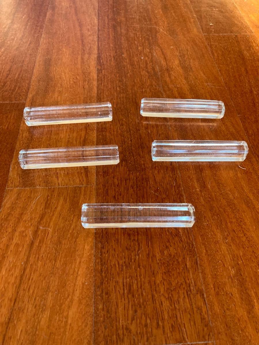 Vends 5 porte-couteaux de table en cristal très bon état