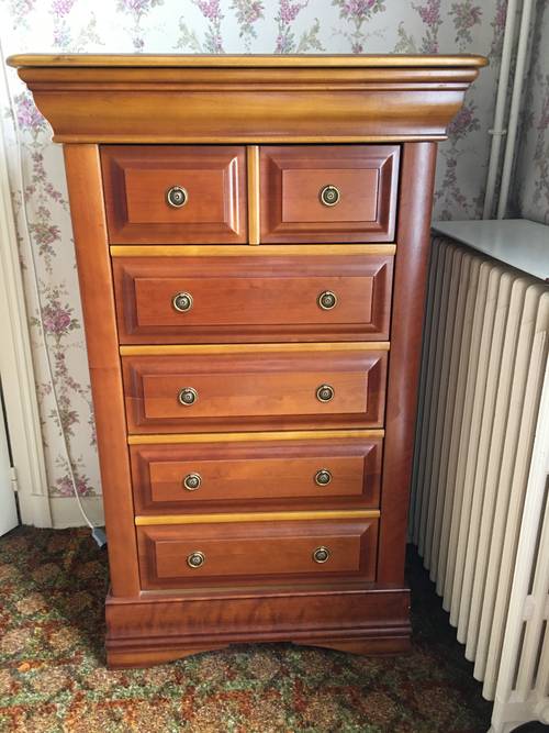 Meuble style Louis Philippe