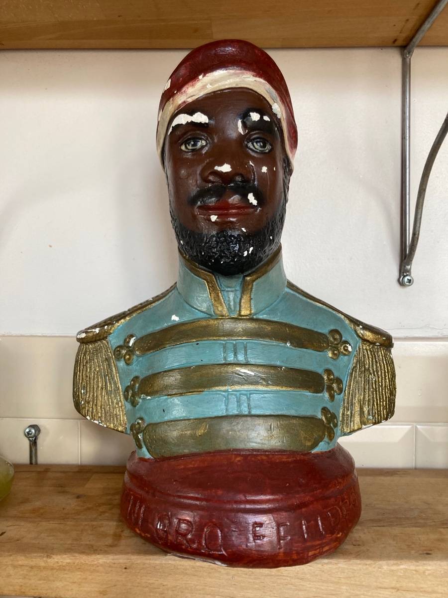 Vends buste “El Negro Felipe”