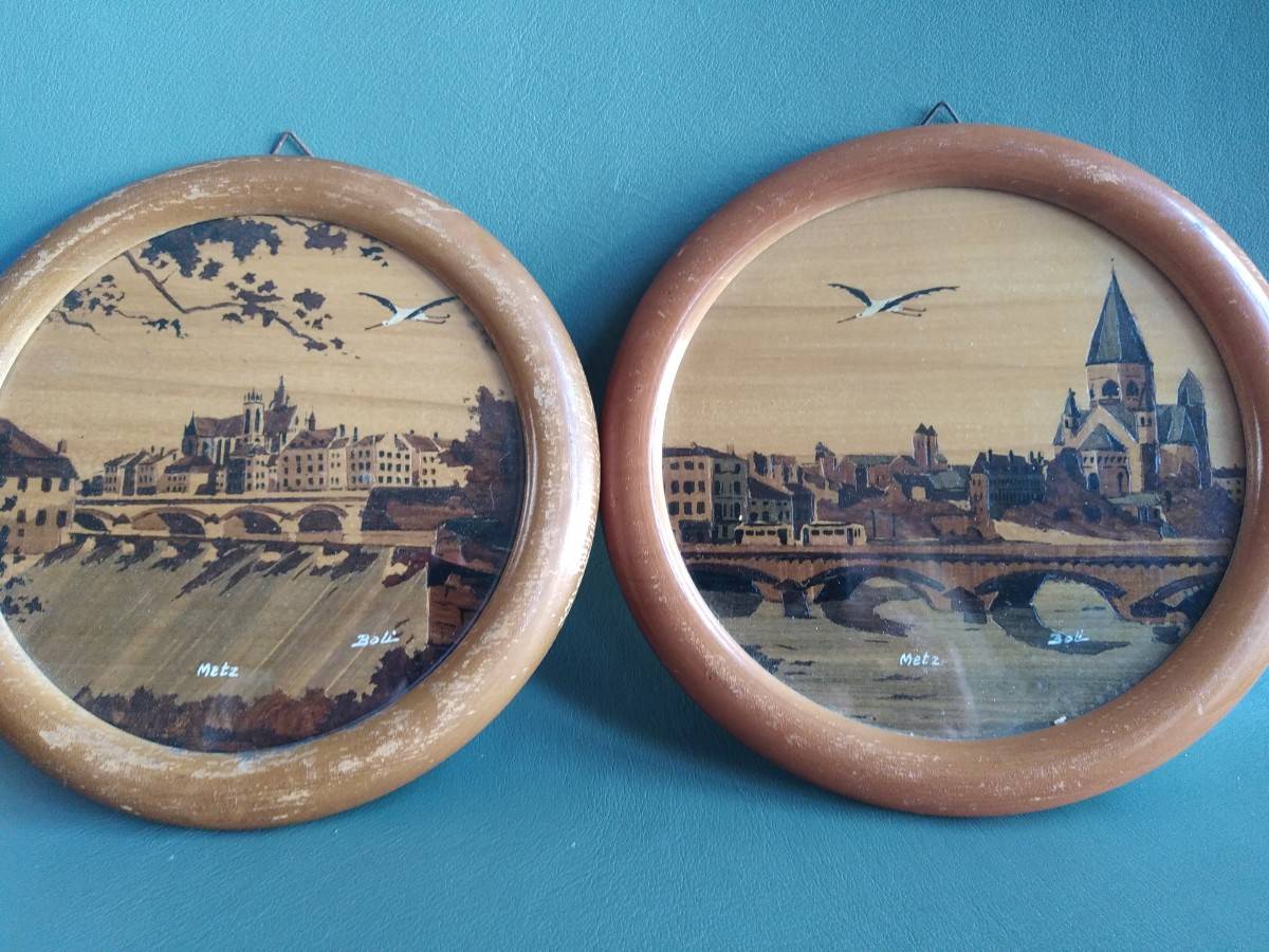 Jolie paire de tableaux en bois