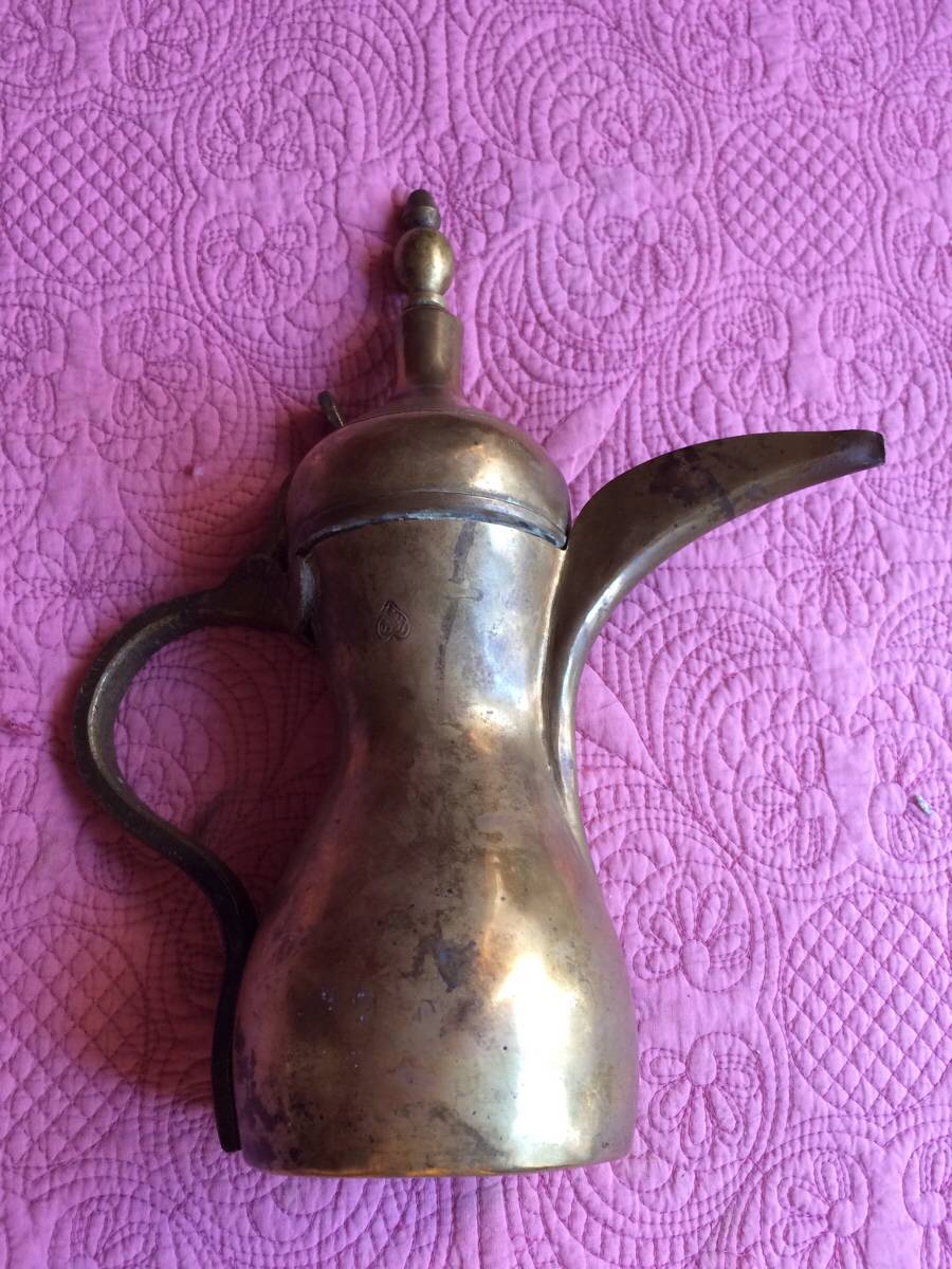 Théière verseuse orientale ancienne en cuivre