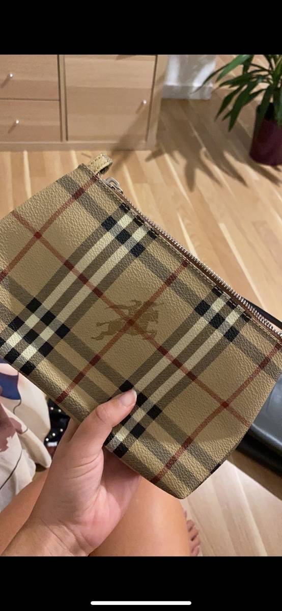 Vends sac baguette Burberry jamais porté