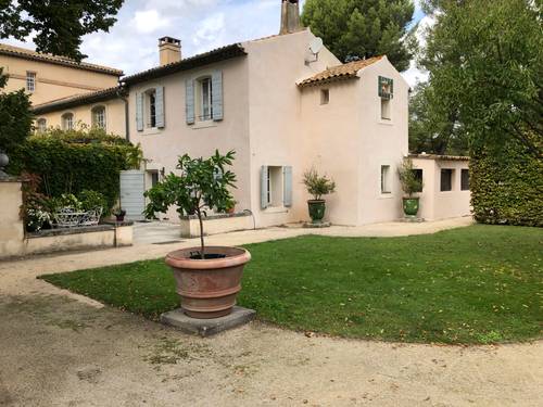 Loue maison meublée F3 dans propriété - 81m², Aix-en-Provence (13)