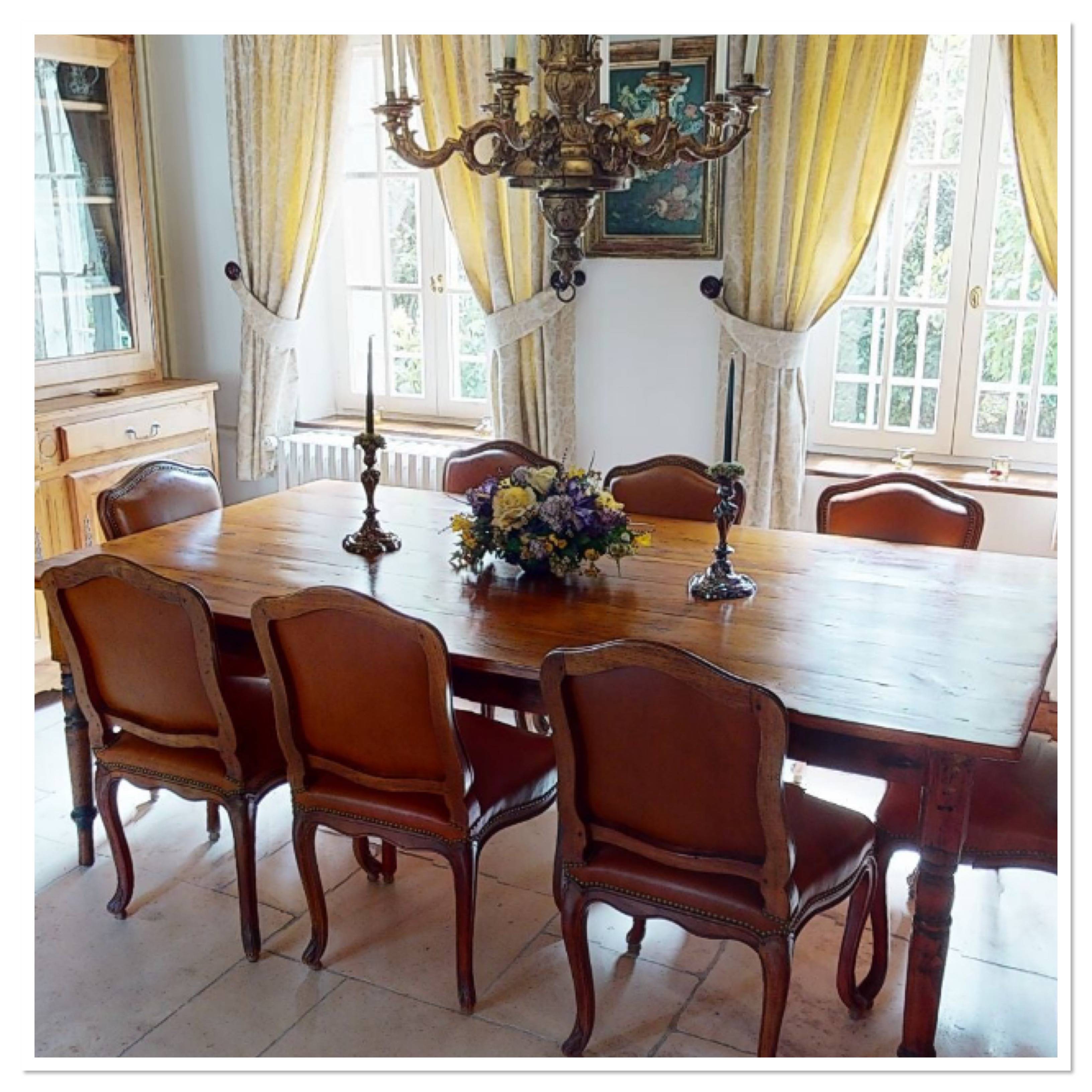 Vends grande table ancienne de salle à manger en pin d’Oregon - 10 couverts