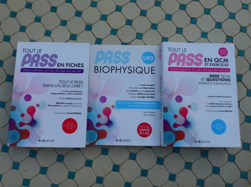 VENDUS / 3livres pour la Pass en lot ou à l’unité