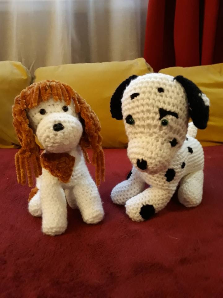 Chien peluche jouet