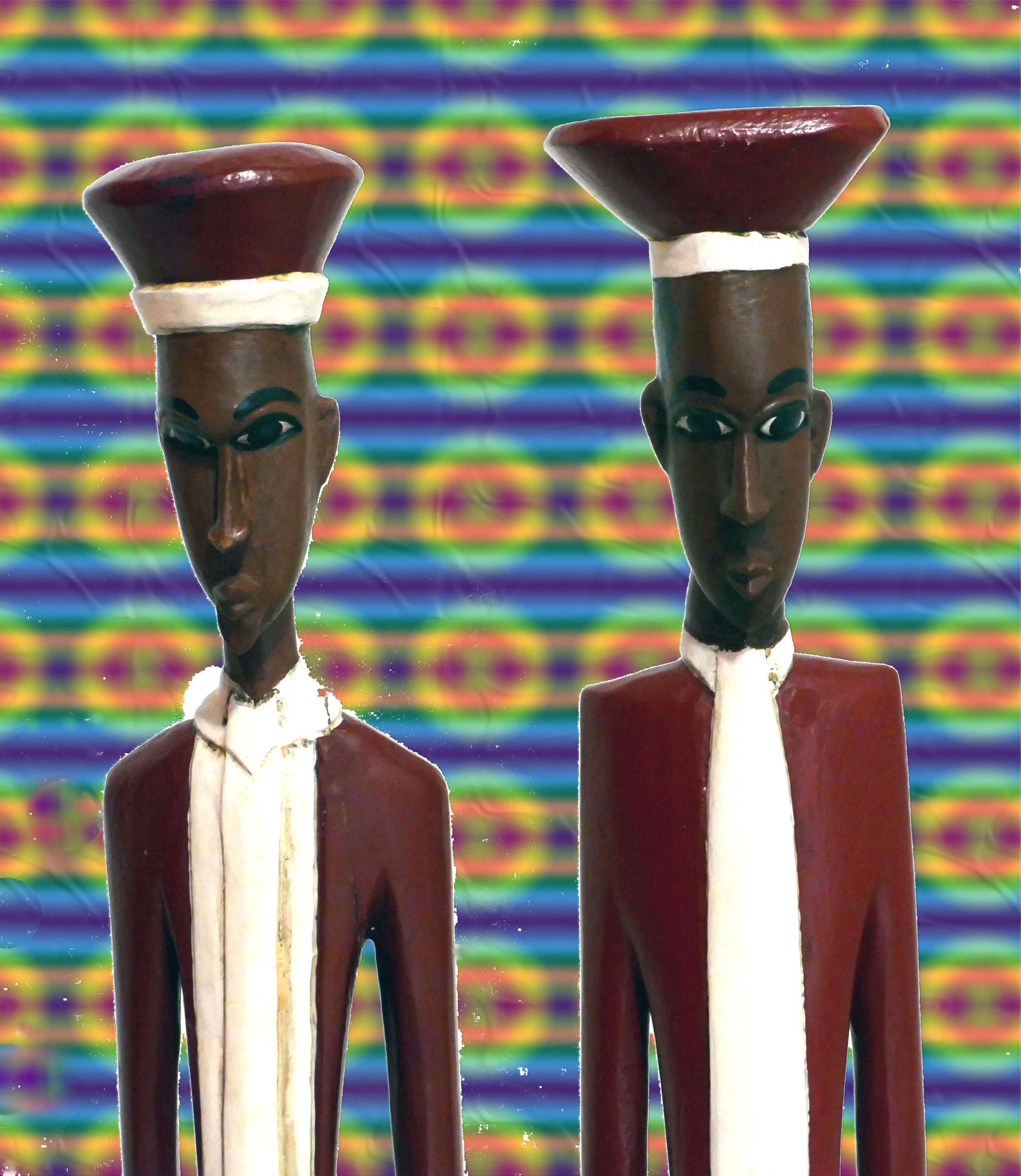 Sculpture statuettes africaines Avocat et Juge en robe (tenue du tribunal)