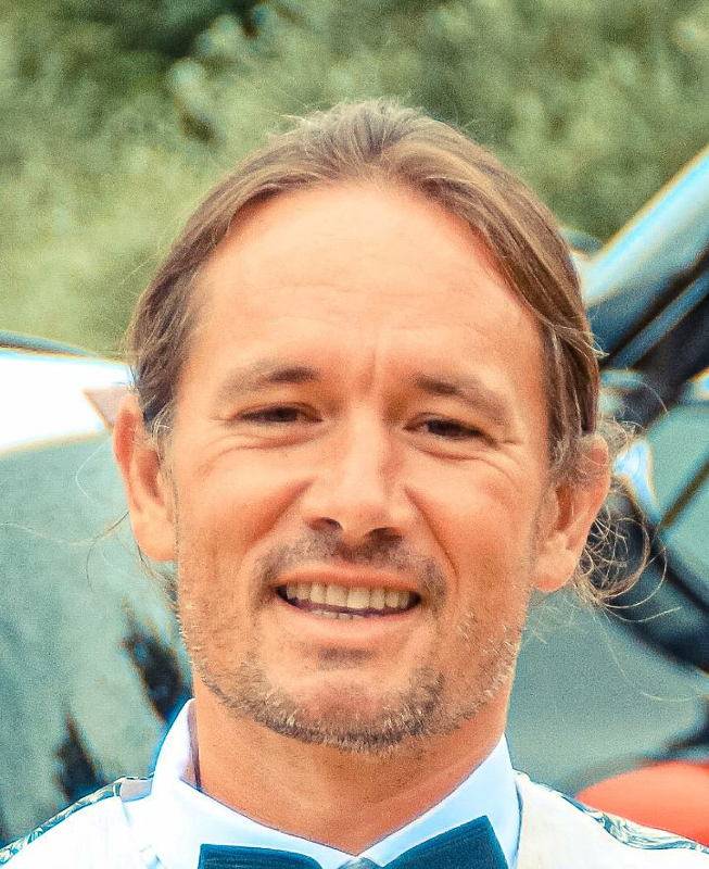 Nicolas B.