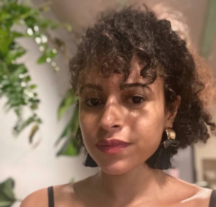 Caroline Louise do N.