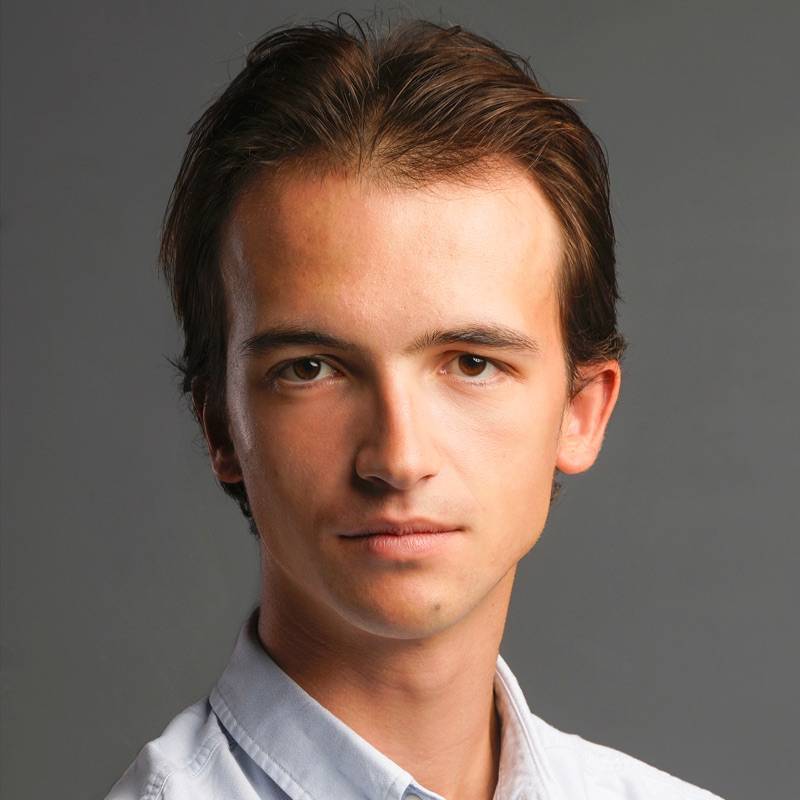 Nicolas B.