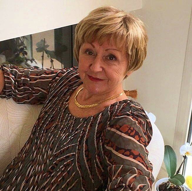 Simone