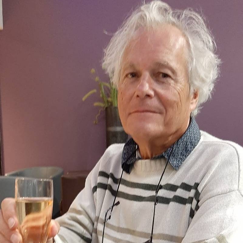 Arnaud B.