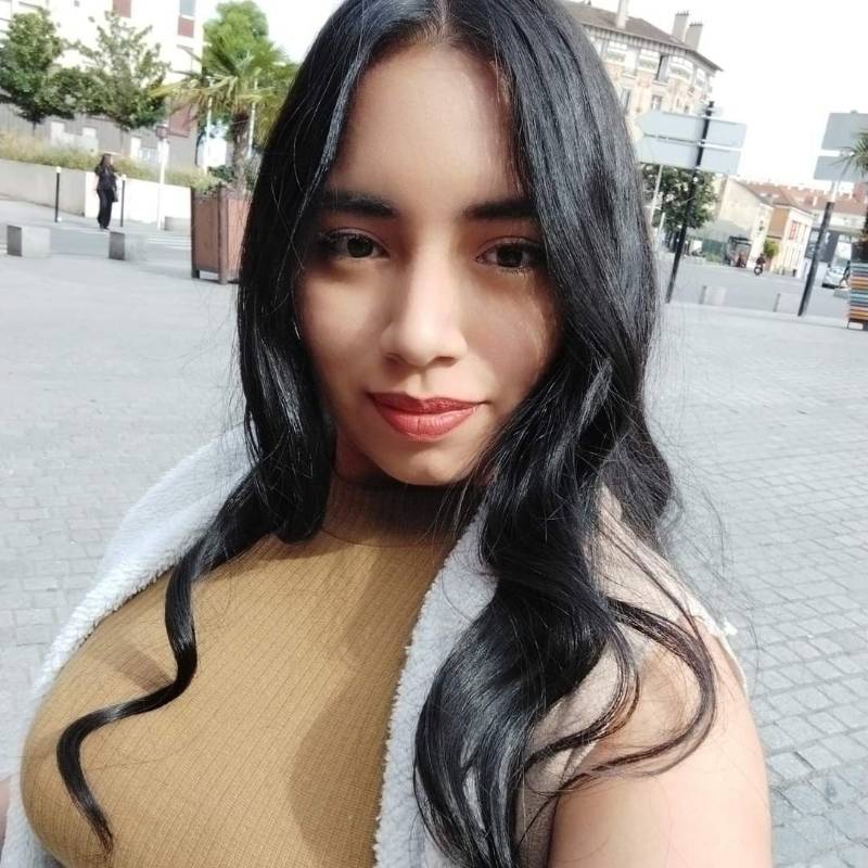 Yasmin C.