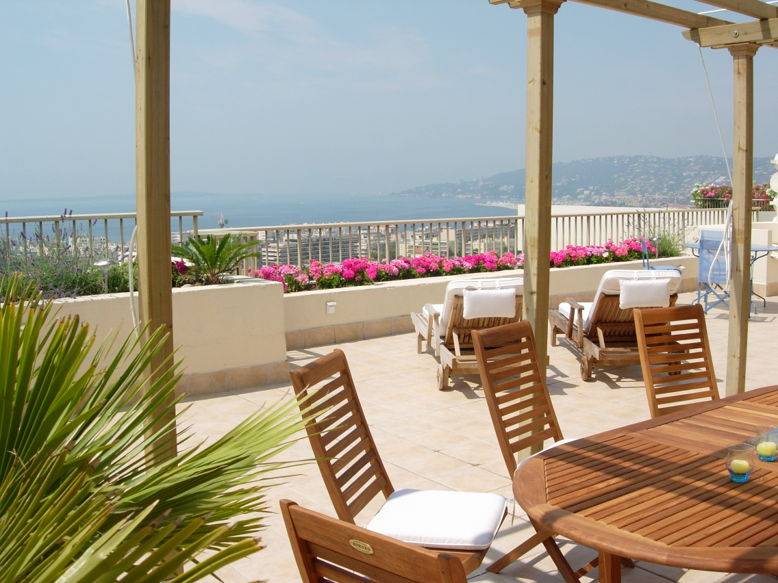 Loue appartement rooftop en duplex avec vue mer panoramique - 6 couchages