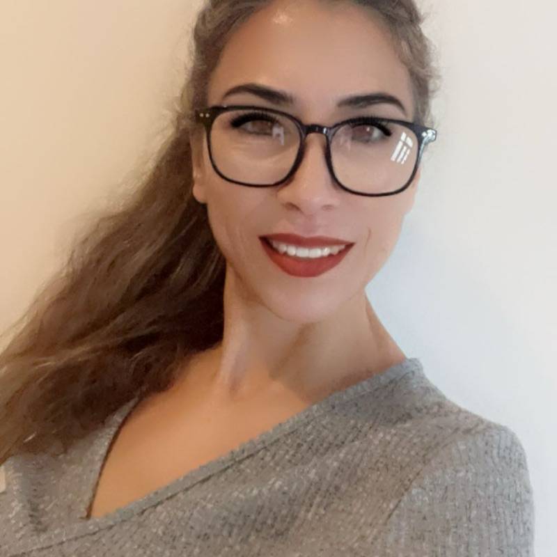 Fernanda C.