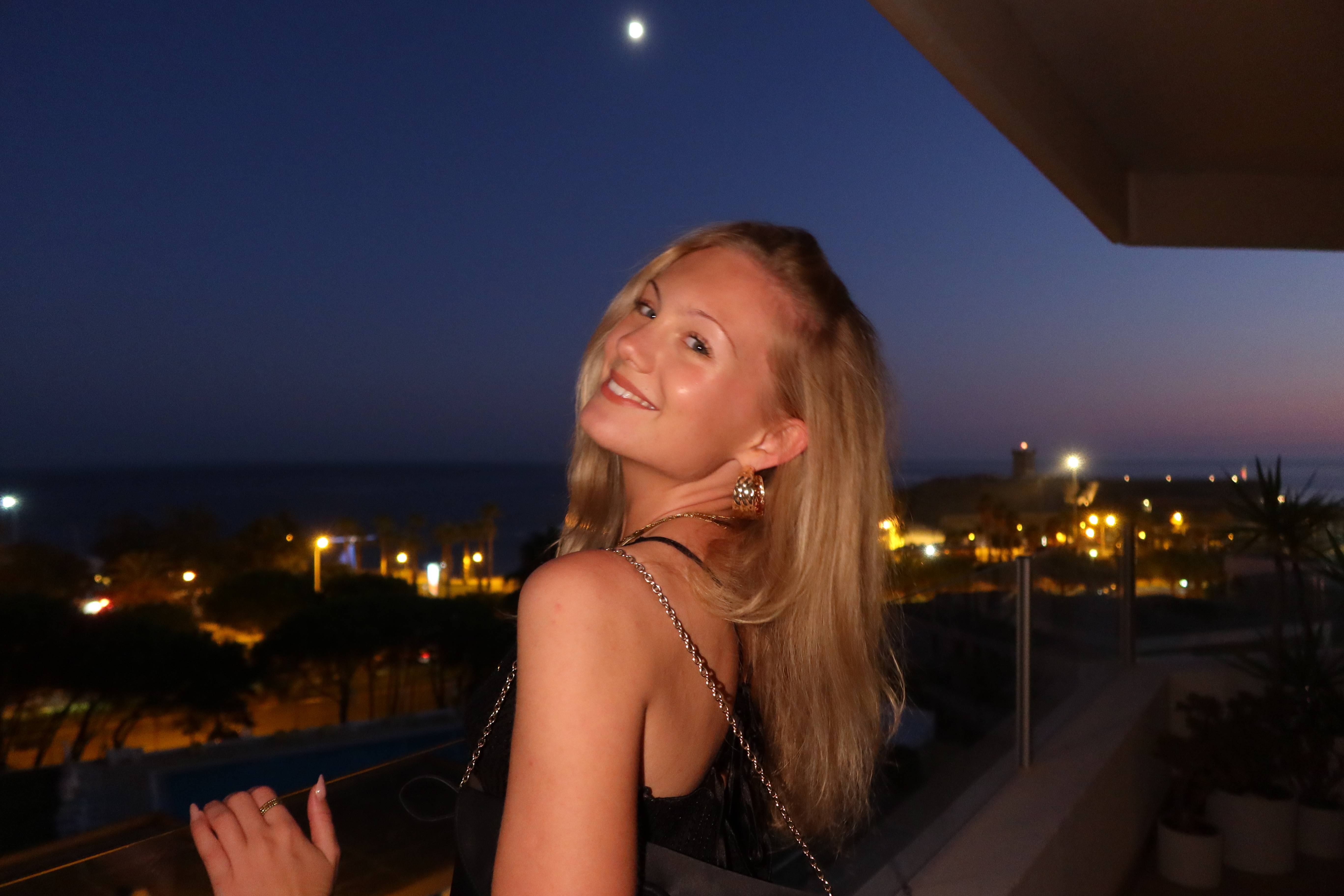 Manon