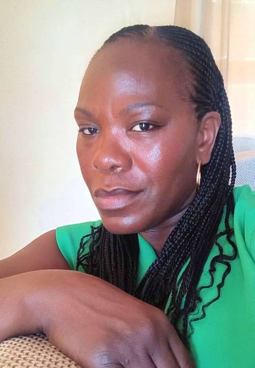 Propose nounou avec plus de 10 expériences avec références vérifiables