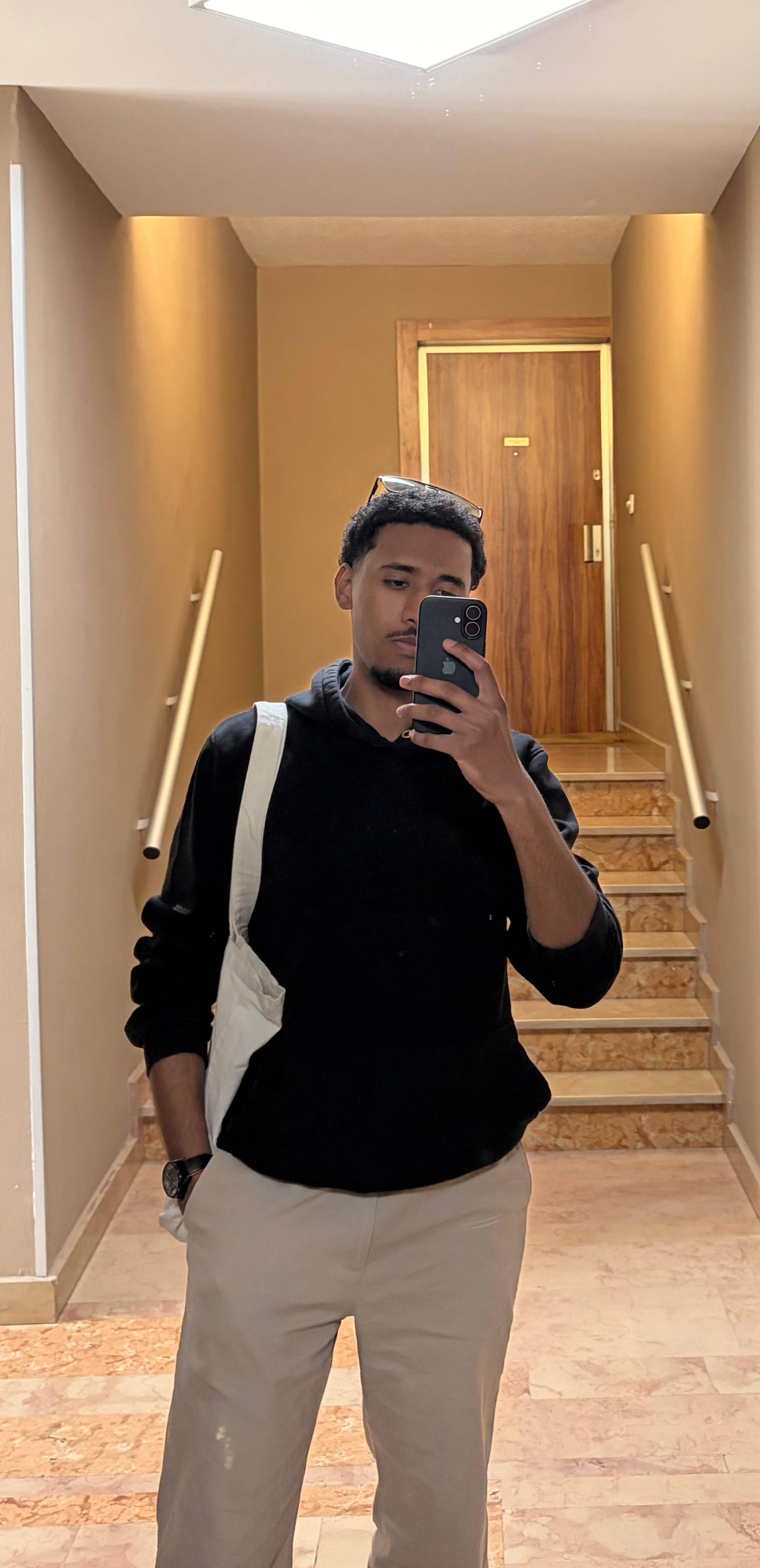 Mehdi A.