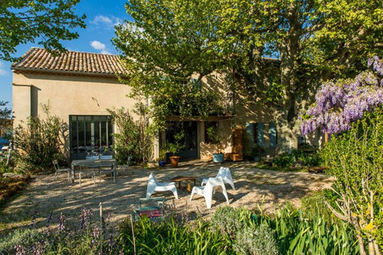 Loue maison proche d’Avignon avec piscine - 10 couchages