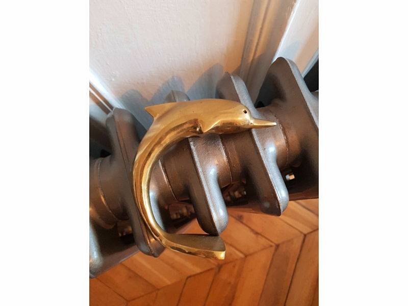 Vends joli Dauphin en laiton doré