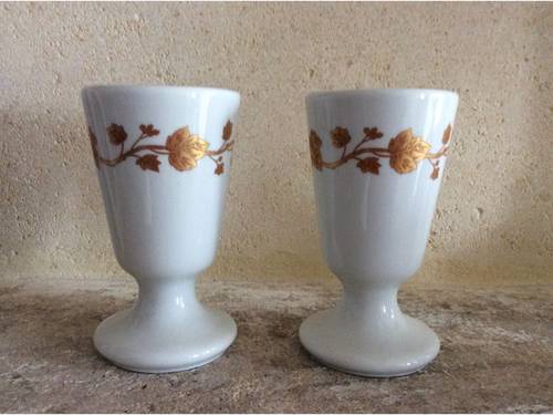 Vends deux mazagrans en porcelaine de Paris