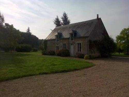 Loue maison meublée 130m², ensoleillée forêt, 3 ch, 2 sdb 2 wc, Saint-Martin-d’Auxigny (18) 2 h Paris