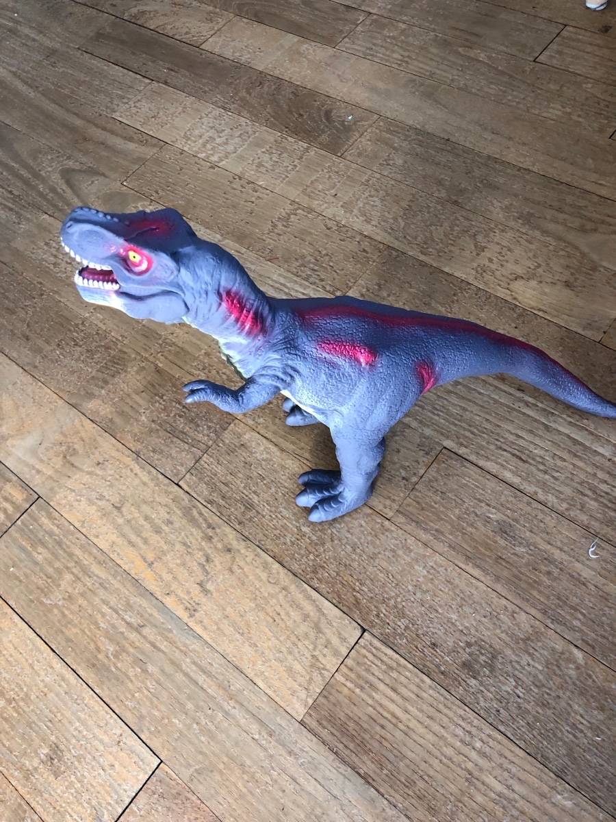 T Rex Neuf