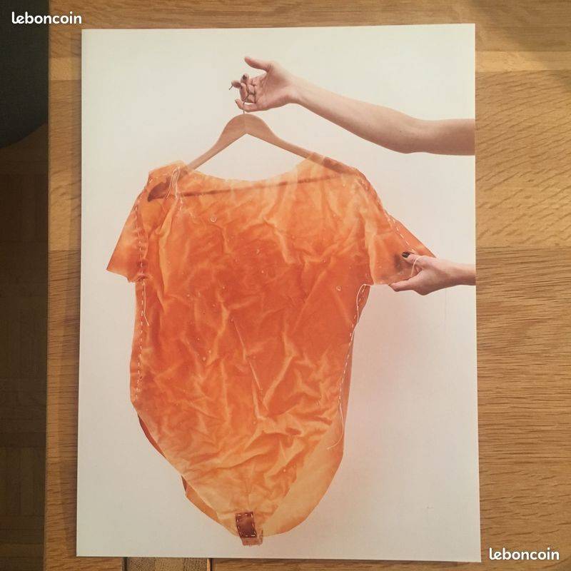 Vends Affiche tee shirt orange Mercedes Azpilicueta