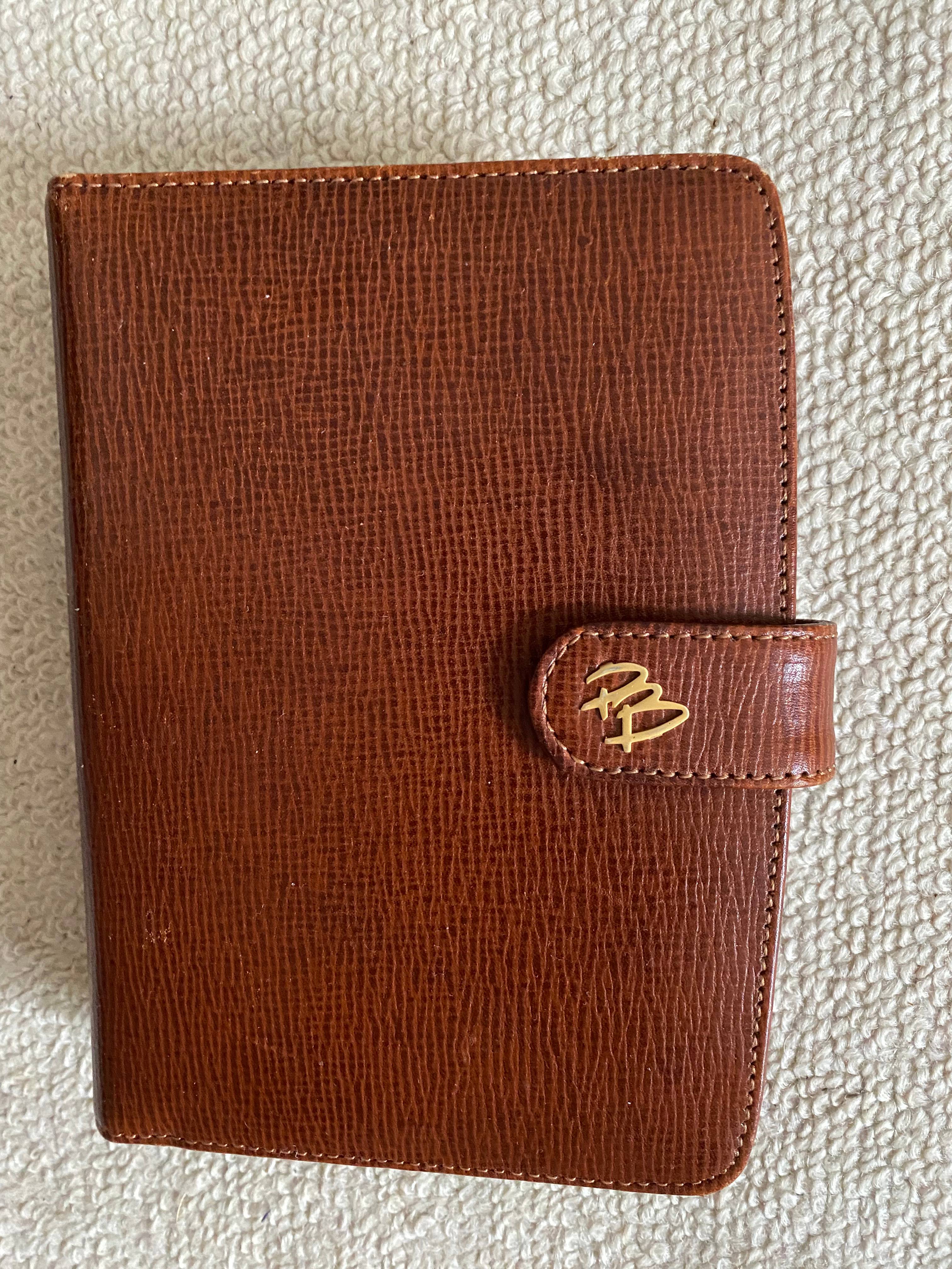 Agenda Pierre Balmain en cuir marron en très bon état rechargeable à vendre