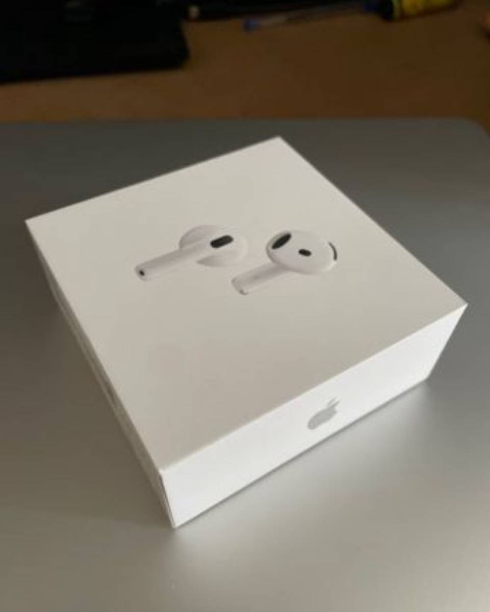 AirPods 4 neufs avec réduction de bruit – USB-C – sous blister