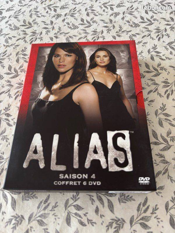 DVD Alias l’intégrale de la 4e saison, en très bon état