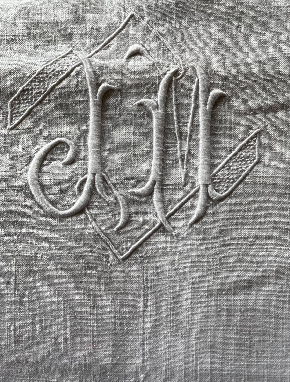 Vends drap ancien brodé main