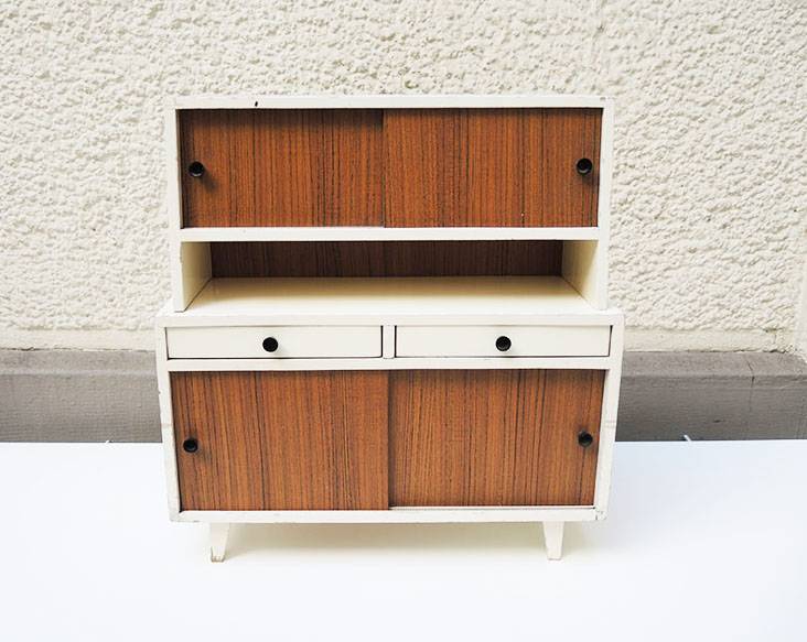 Panier à laine ou à ouvrage de style Louis XVI en bois laqué gris, vers