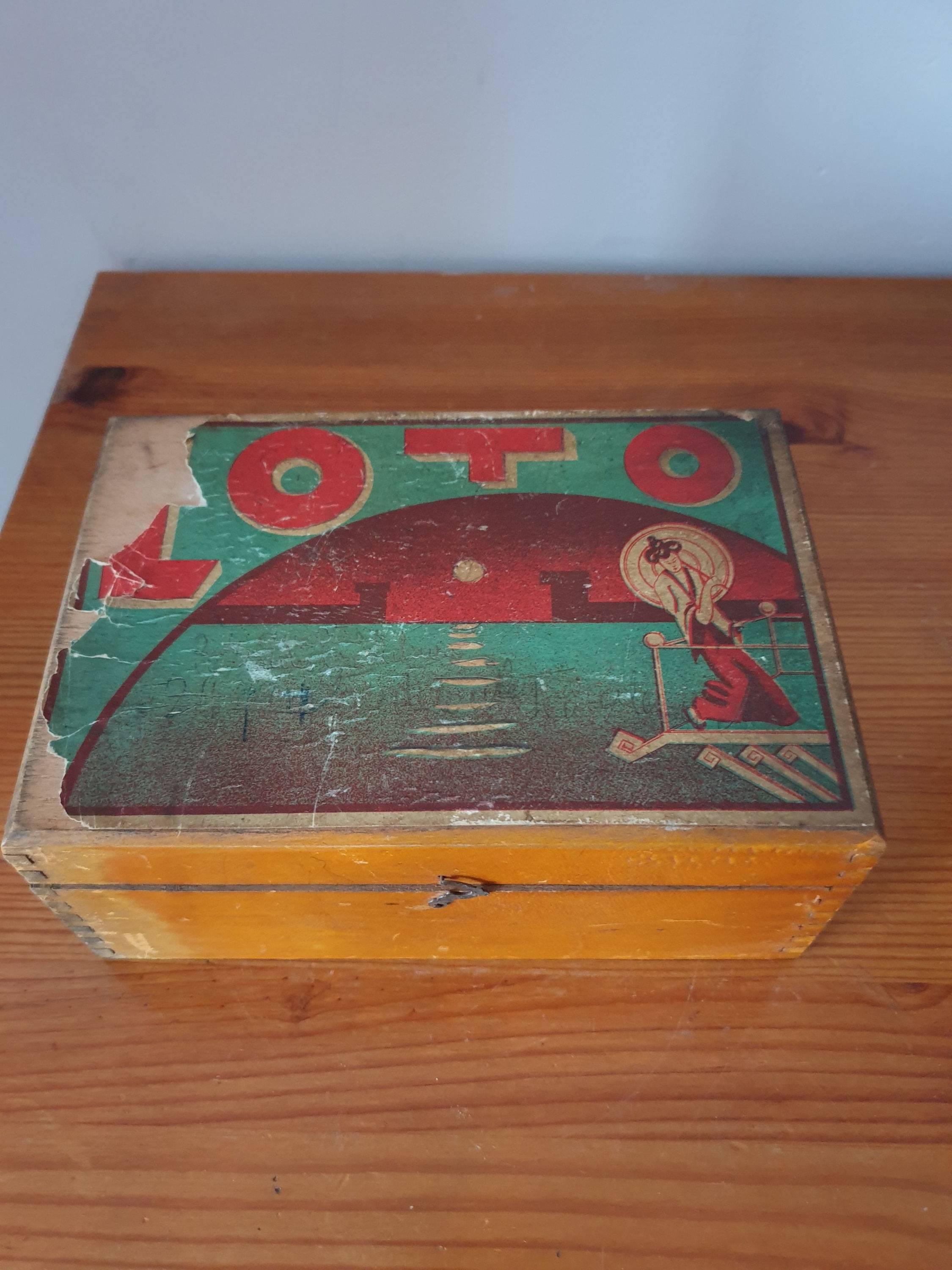 Vends jeu de loto ancien début XXème complet avec 25 plaques et 90 jetons
